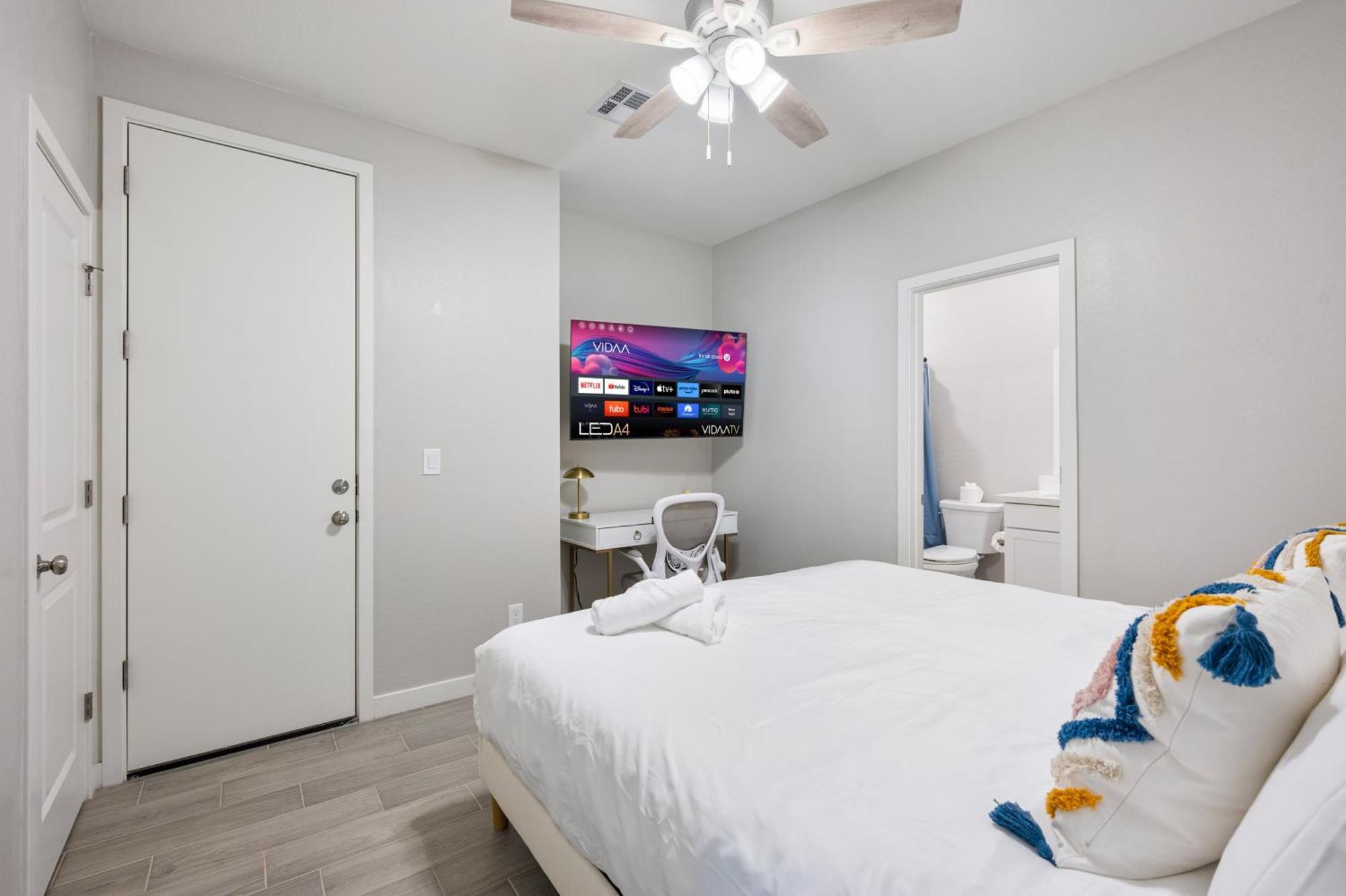 Modern 2B2 With Free Parking And Comfy Beds Apartment Glendale Exterior photo